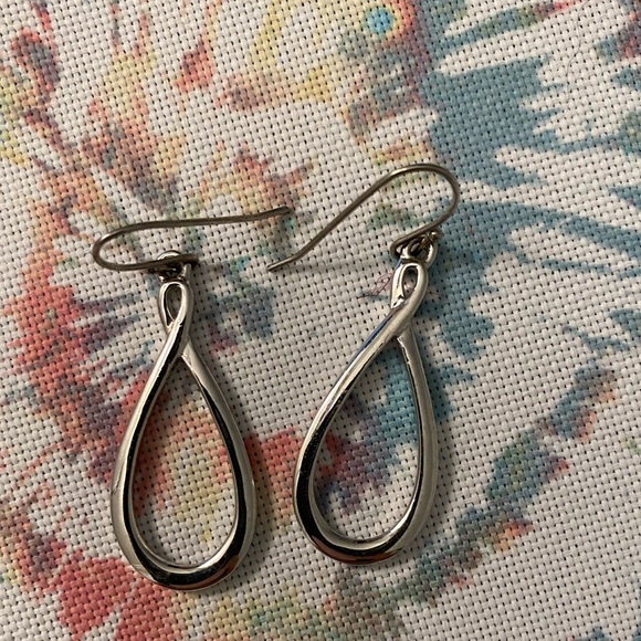Infinity earrings - Picture 2 of 2